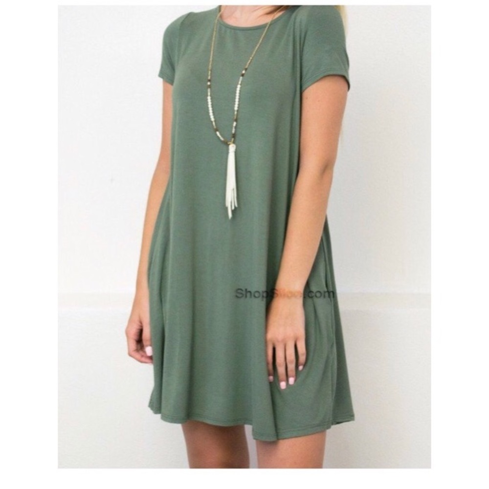 ⚠️NWOT⚠️PIKO DRESS